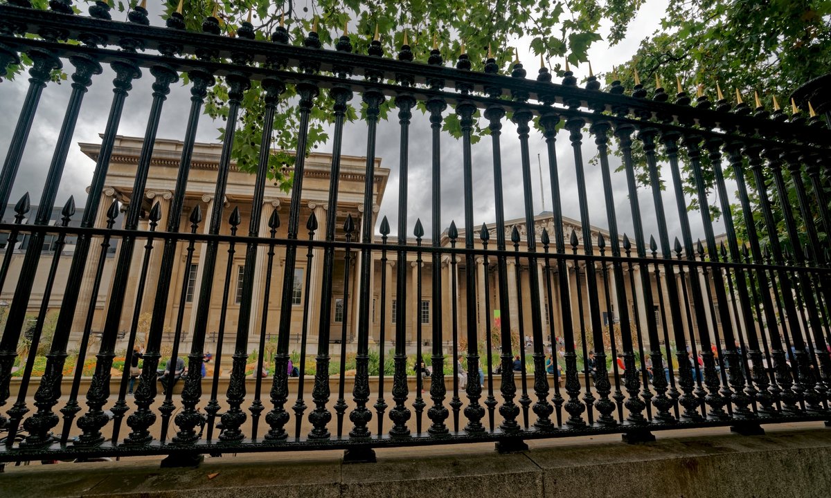 ‘Knife assault’ results in evacuation of the British Museum in London ‘Knife assault’ results in evacuation of the British Museum in London