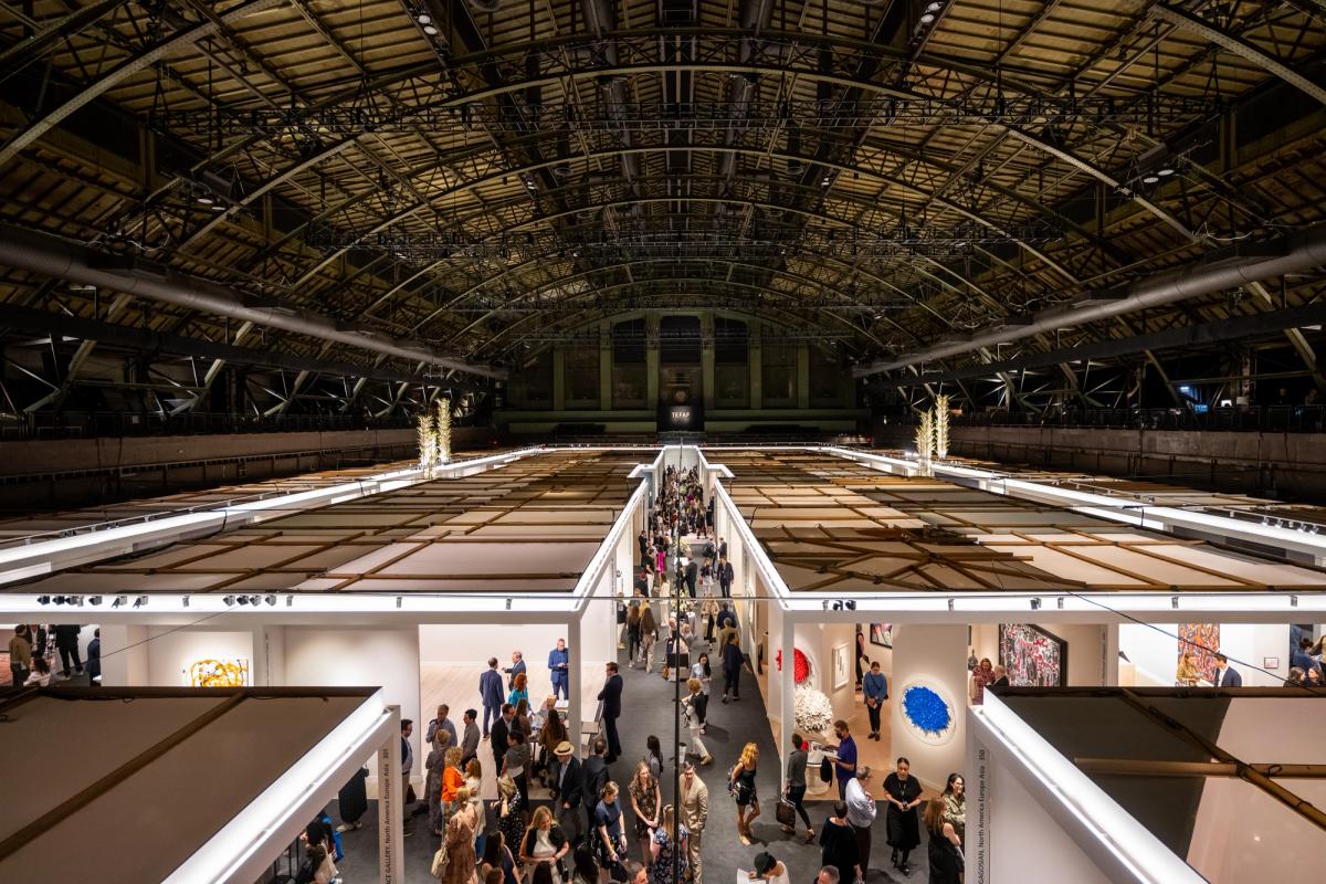 A view of the stands on the main floor of the Park Avenue Armory at Tefaf New York Courtesy Tefaf
