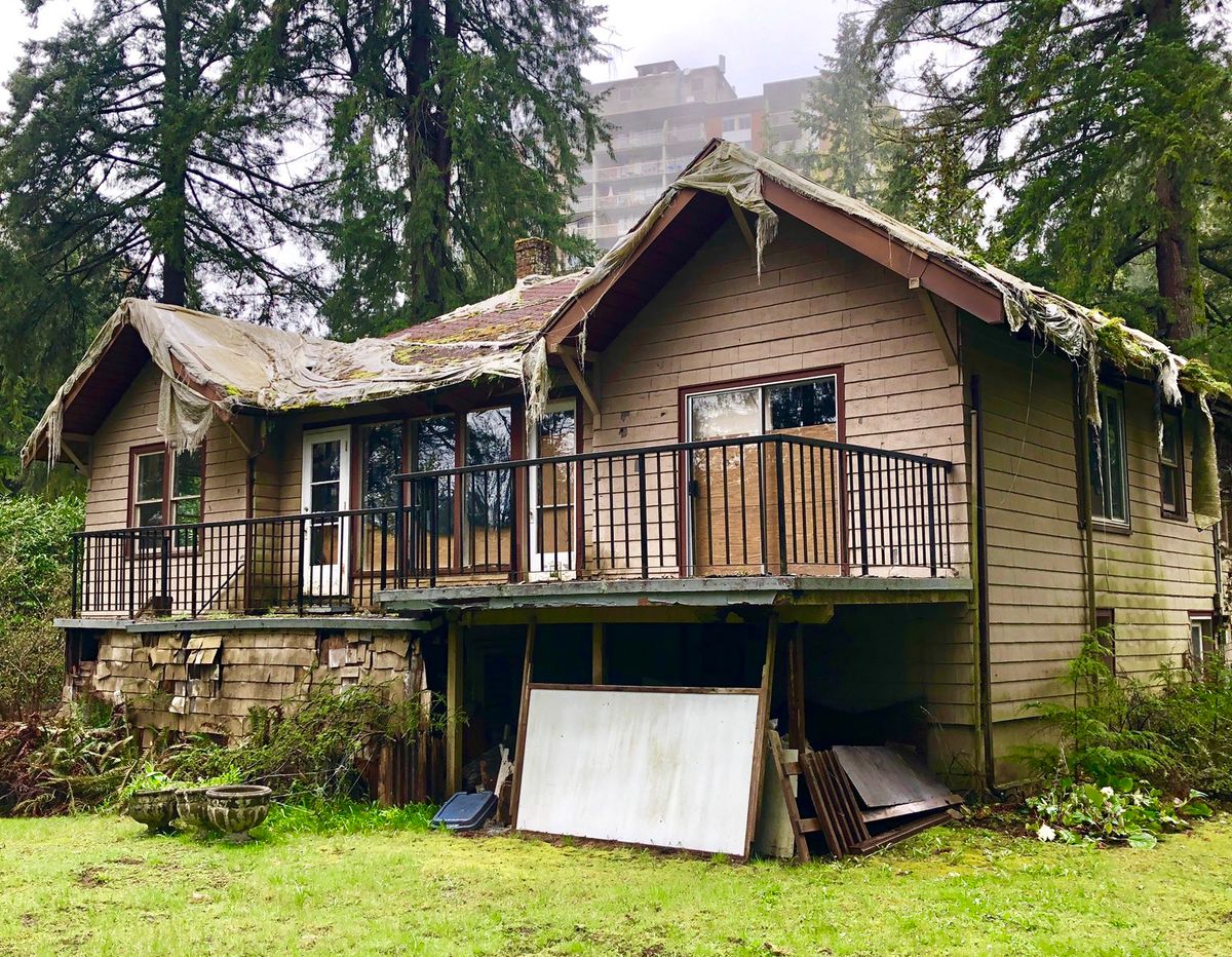 In 2018, District spokeswoman Donna Powers admitted: “In the past, all district facilities, not just Klee Wyck—I hate to say it—were almost completely neglected in terms of life cycle maintenance." Photo: @bjcjapan on Twitter