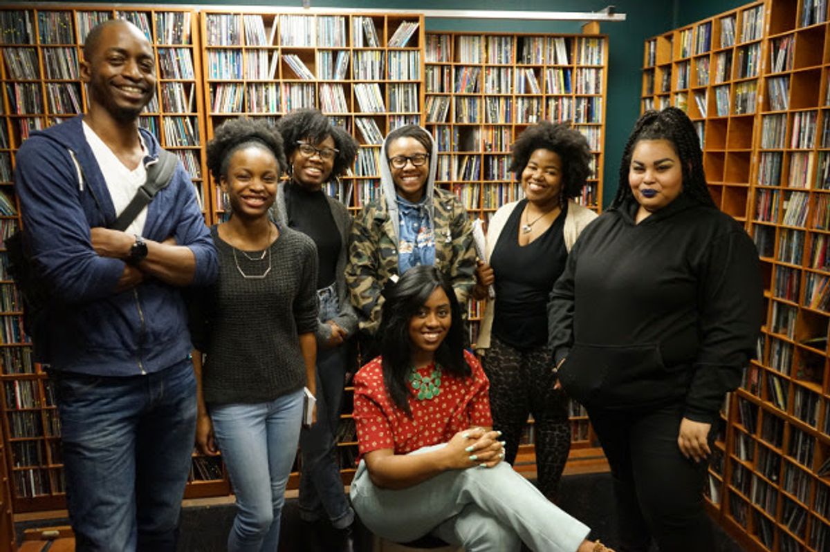Dr. Chioke l’Anson with students at VPM VCU University Relations
