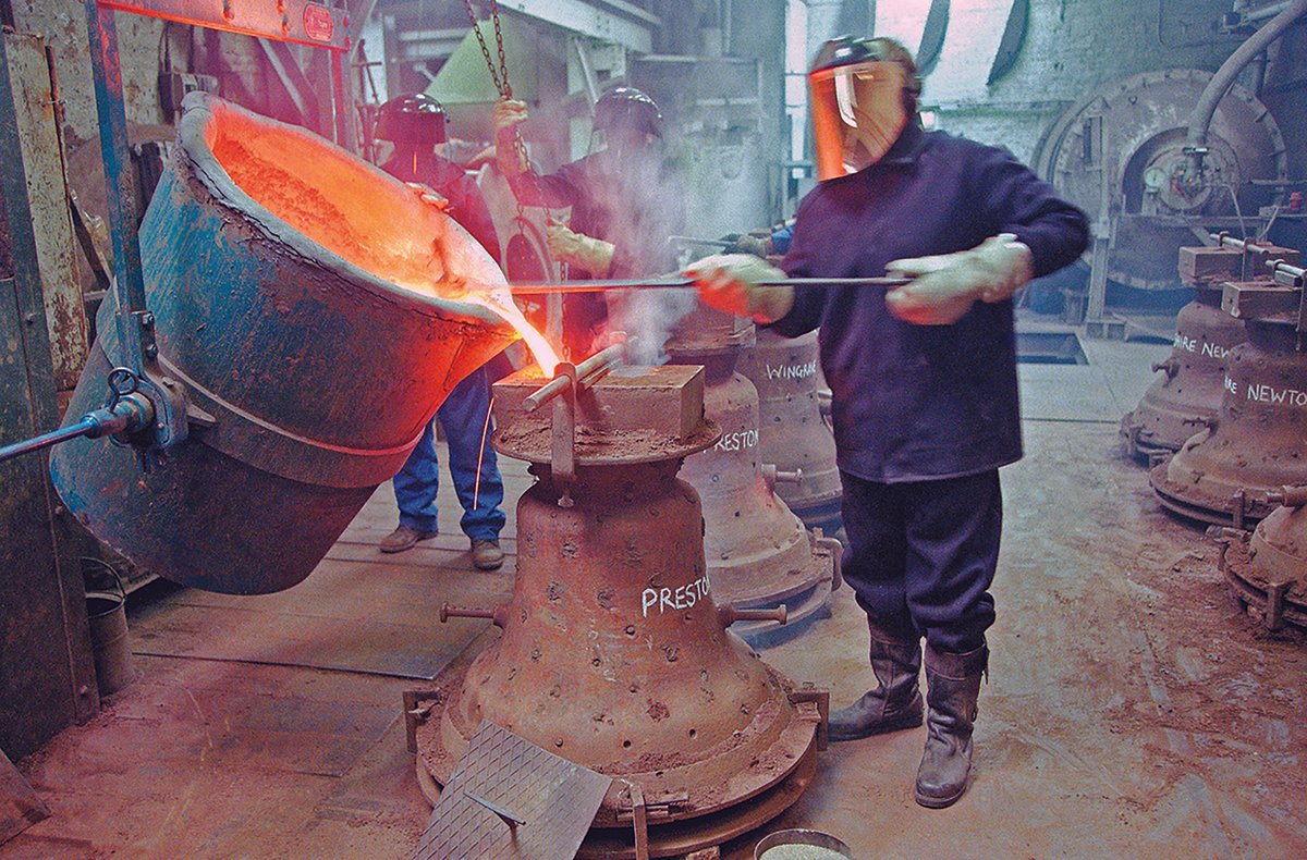 Workers at the Whitechapel Bell Foundry, which had been casting bells for more than 400 years qaphotos.com / Alamy Stock Photo