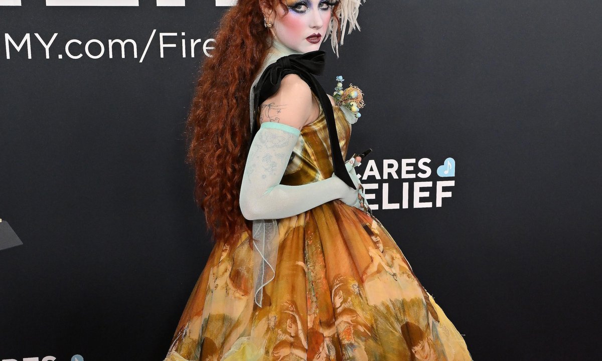 Chappell Roan wears Edgar Degas-inspired gown to the Grammys – The Art Newspaper Chappell Roan wears Edgar Degas-inspired gown to the Grammys – The Art Newspaper