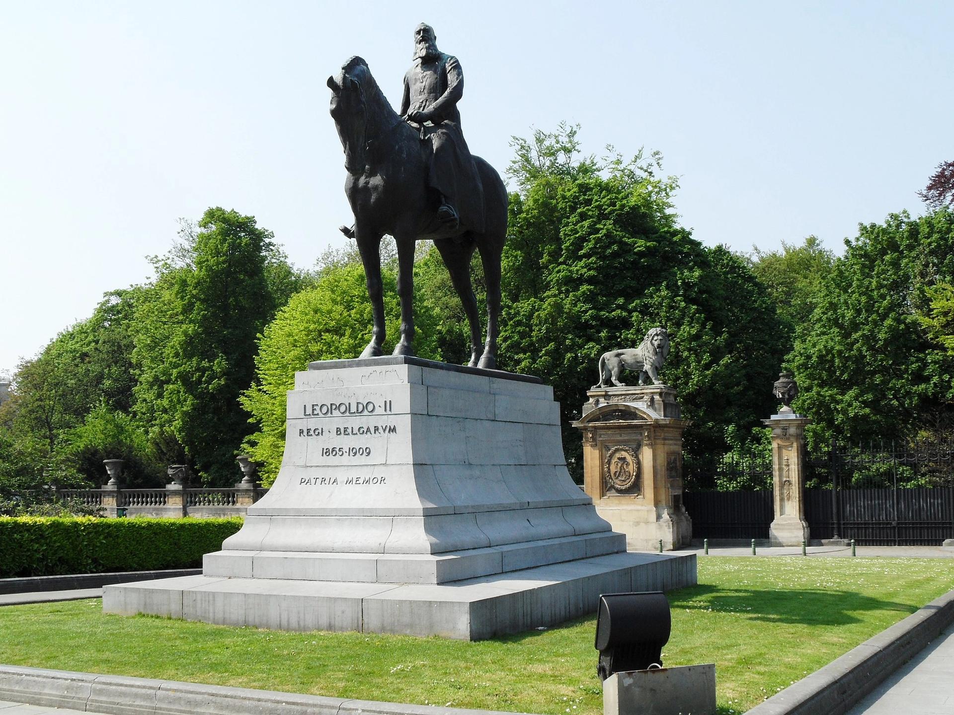 A petition calls for the removal of statues of Leopold II in Brussels starting with the monument in Place du Trone near the Royal Palace 