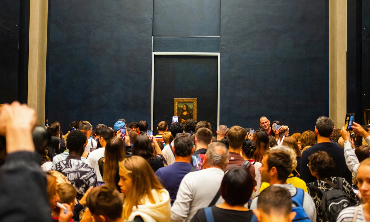 Louvre to raise ticket prices by 45% for most non-EU visitors