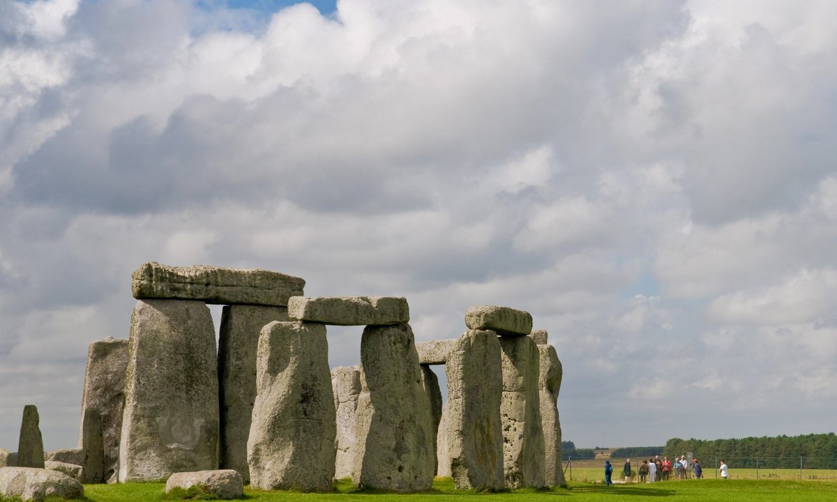 Controversial Stonehenge tunnel scheme will get greenlight from UK authorities Controversial Stonehenge tunnel scheme will get greenlight from UK authorities