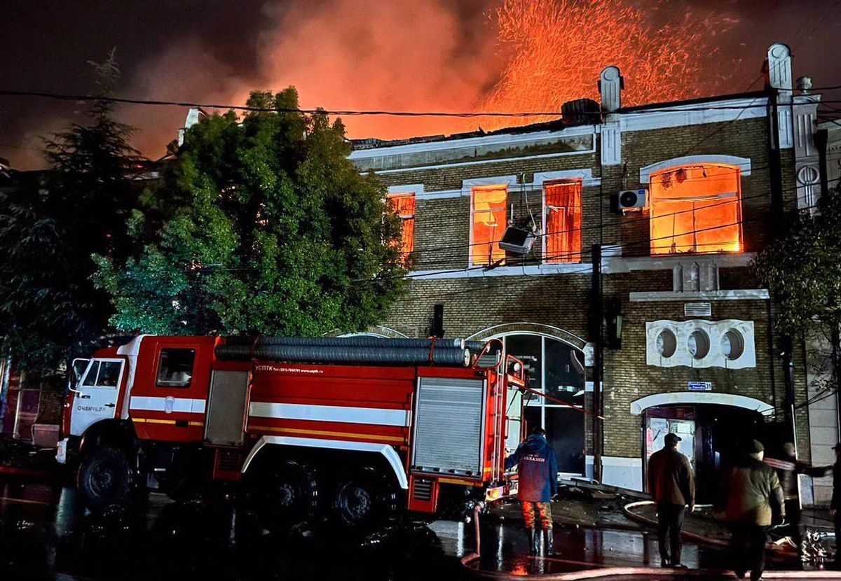 The fire took place at the art gallery of the Union of Artists of Abkhazia, where the paintings were being stored

Photo: Jam News / X (formerly known as Twitter)