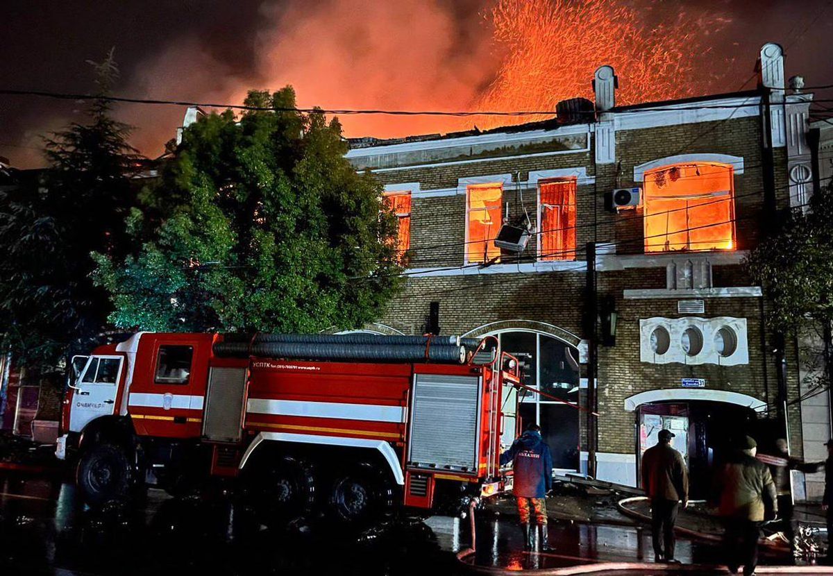 The fire took place at the art gallery of the Union of Artists of Abkhazia, where the paintings were being stored
Photo: Jam News / X (formerly known as Twitter)