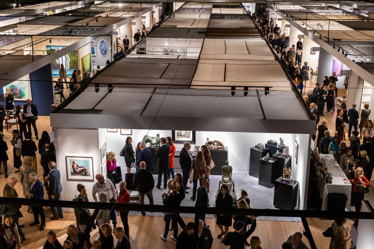 A view of the fair at the Park Avenue Armory in 2022. Photo by Scott Rudd Courtesy of the ADAA