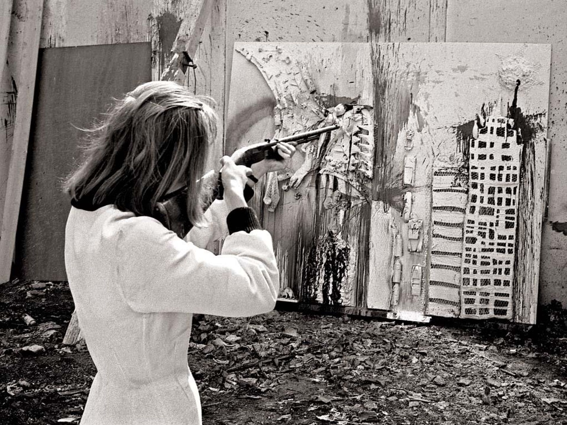 Niki de Saint Phalle creating Pirodactyl over New York (1962) Courtesy The Menil Collection