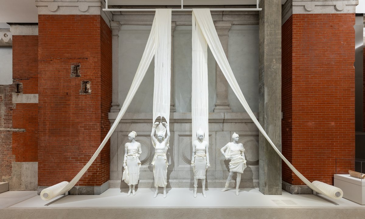 With new Costume Institute exhibition and galleries, the Met makes powerful statement about fashion’s place in museums – The Art Newspaper With new Costume Institute exhibition and galleries, the Met makes powerful statement about fashion’s place in museums – The Art Newspaper