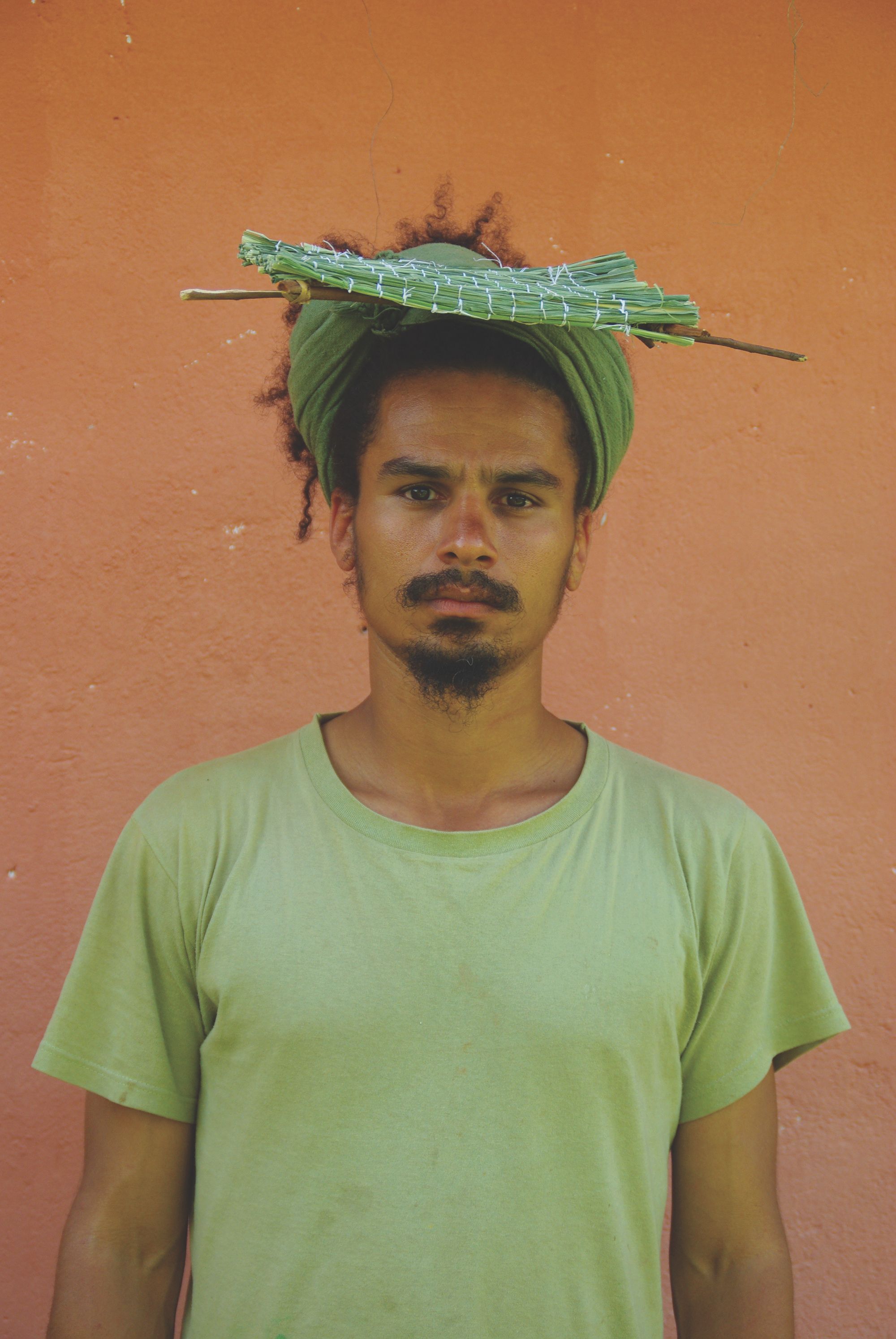 Paulo Nazareth, Sem título (Untitled), from Objeto para tampar o Sol de seus olhos, 2010 Courtesy the artist
