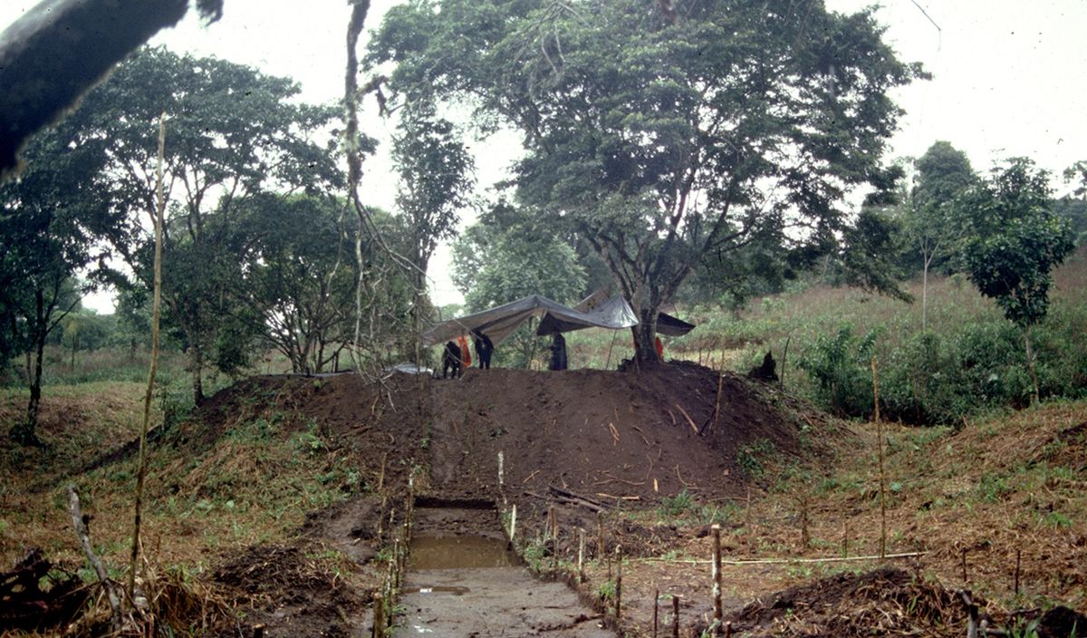 Earth platform of the Sangay site, Upano Valley, Ecuador, during large-scale archaeological excavation Photo: Stéphen Rostain