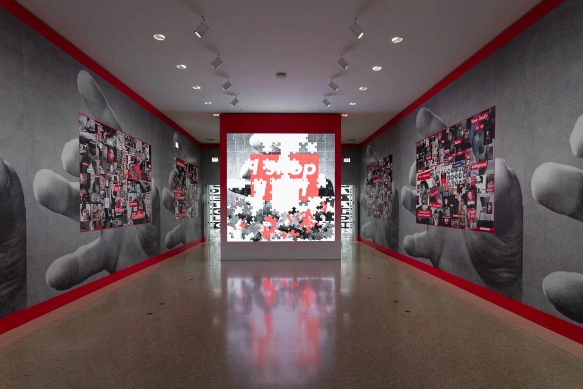 Barbara Kruger's Thinking of You. I Mean Me. I Mean You (2021)
Installation view, The Art Institute of Chicago, Chicago (September 19, 2021–January 24, 2022)
Courtesy the artist and Sprüth Magers; Photo: The Art Institute of Chicago