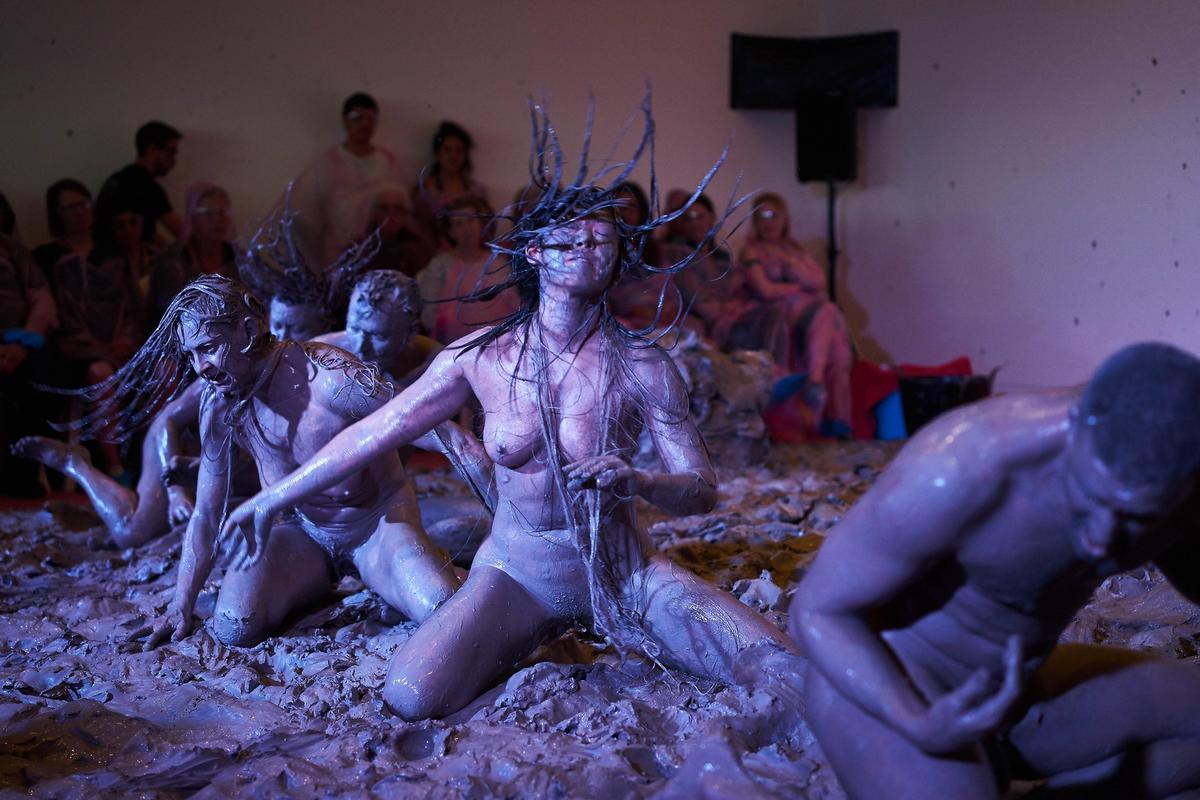 Florence Peake’s RITE: on this pliant body we slip our WOW! at De La Warr Pavilion Photo: Anne Tetzlaff