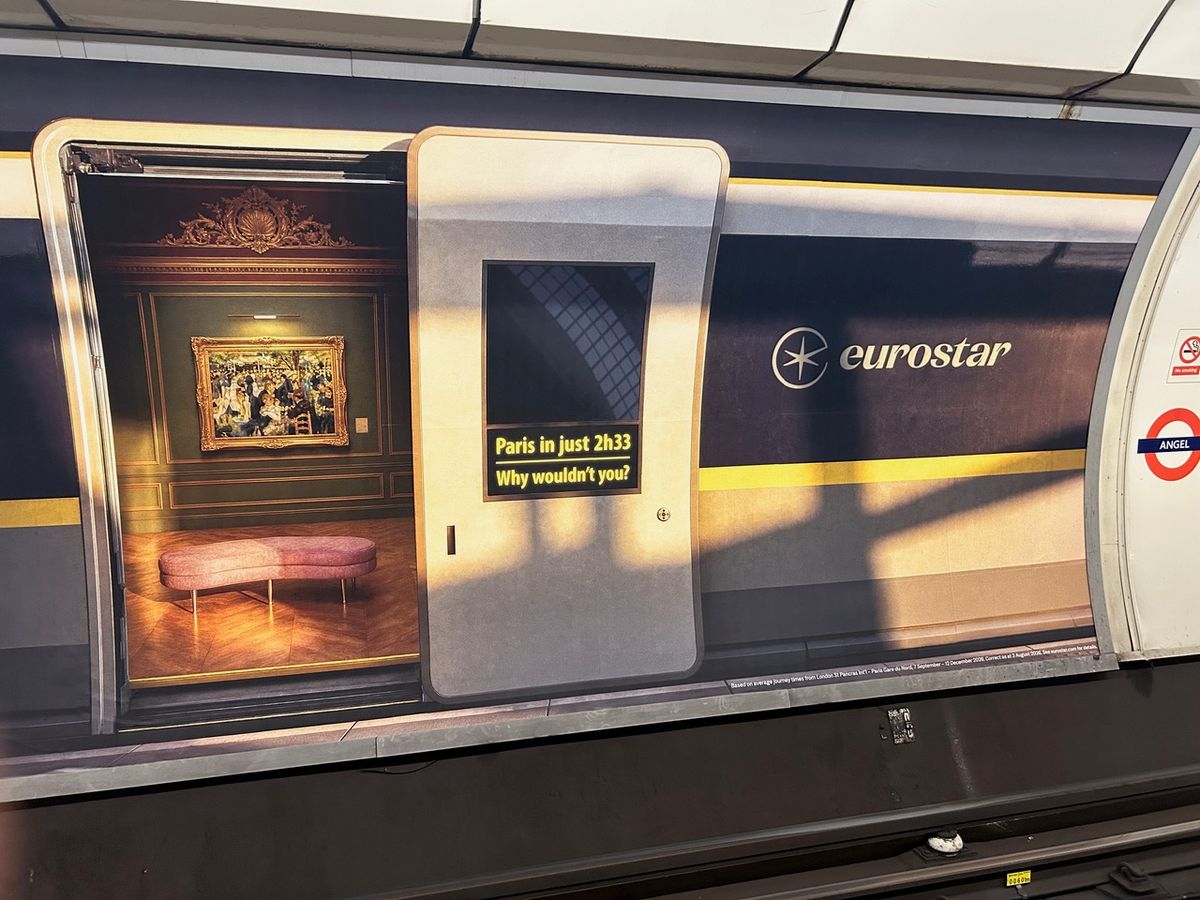 The Eurostar advert depicts a train with the Renoir painting inside
Photo: The Art Newspaper
