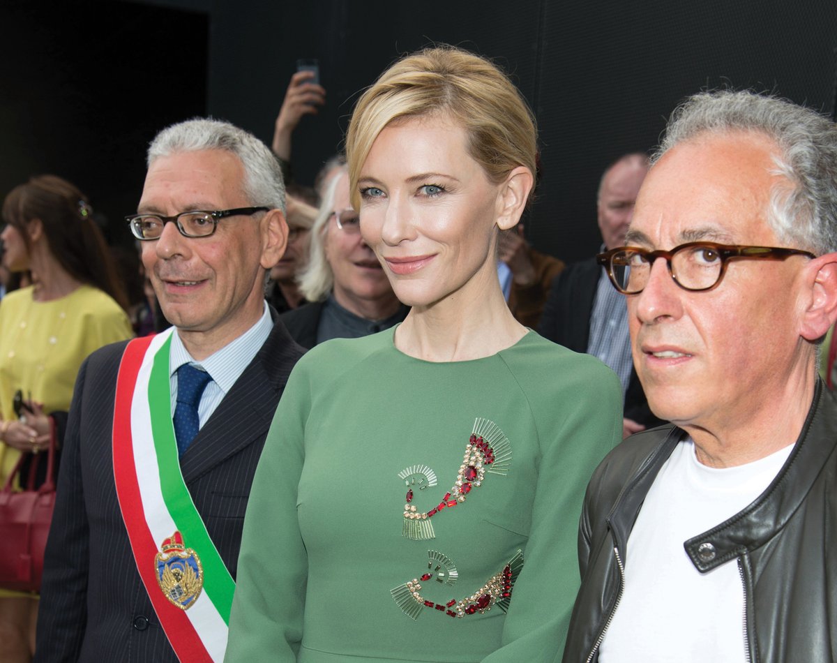 The actress Cate Blanchett with Simon Mordant (right) at the Venice Biennale in 2015 Venturelli/Getty Images