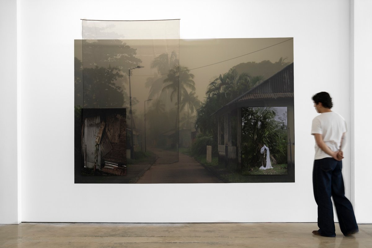 tide lines of the frame at Green Space Miami features works by 2025 Women Photographers International Archive artists-in-residence Kat Thompson and Nathyfa Michel, curated by cecilia gonzález godino, interim associate curator at the Institute of Contemporary Art, Philadelphia Photos by Zaire Aranguren. Courtesy of Women Photographers International Archive