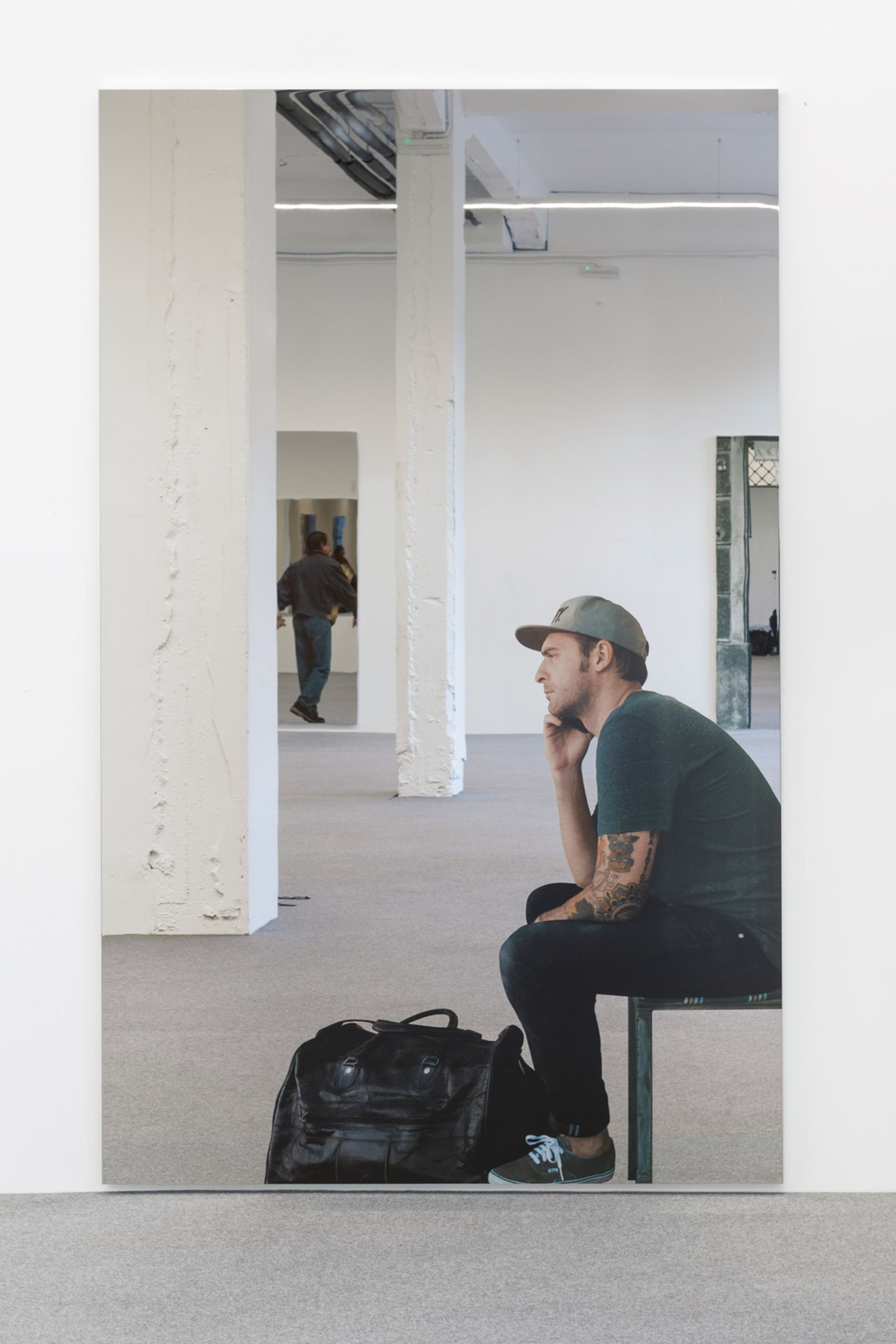 Michelangelo Pistoletto’s Smartphone – uomo seduto che telefona (2018) Giorgio Persano Gallery