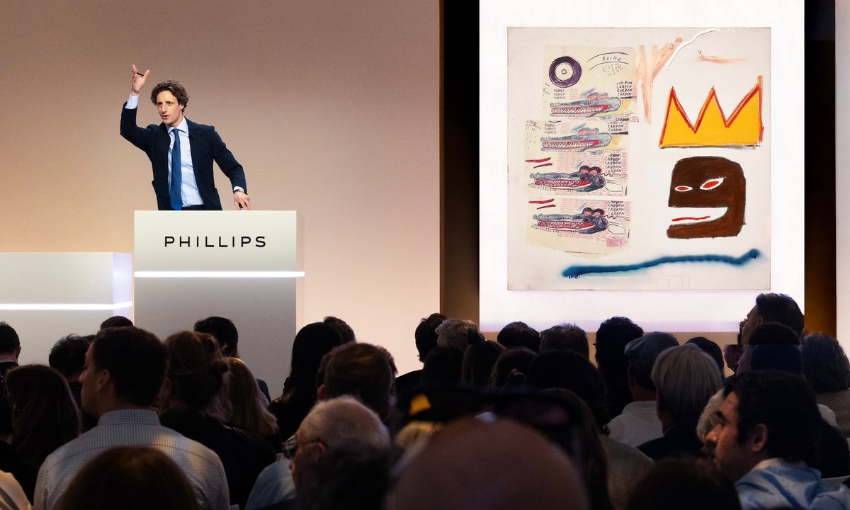 Despite record-breaking results for four women artists, Phillips's evening auction in New York sparks few fireworks