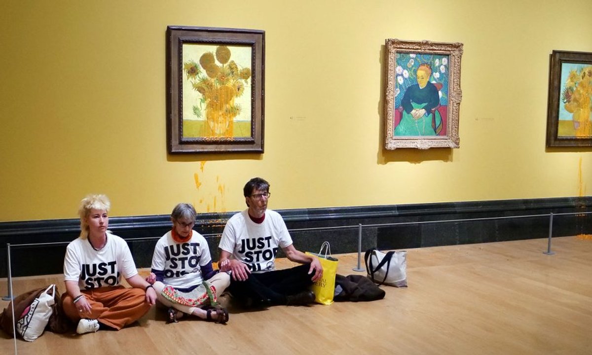 London’s National Gallery to ban liquids after attacks on paintings London’s National Gallery to ban liquids after attacks on paintings