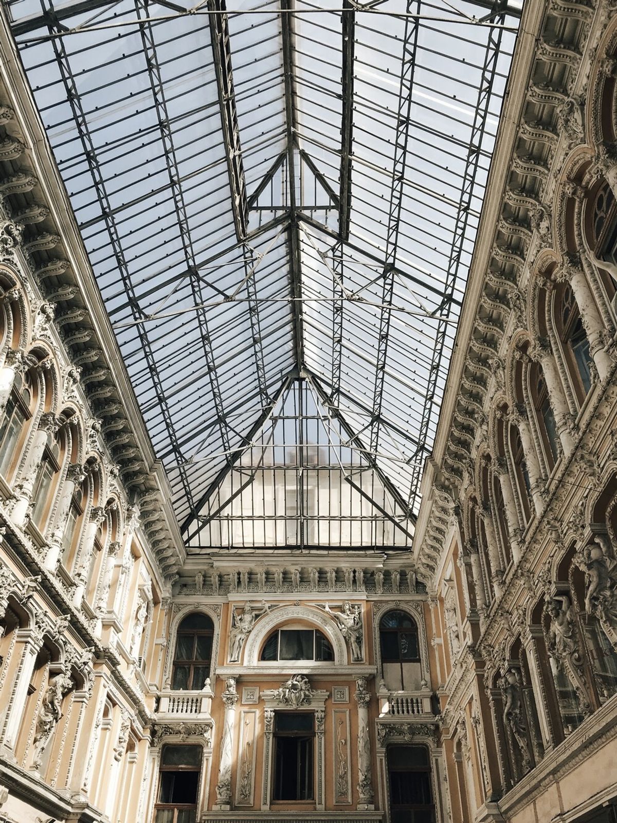 Odesa Passage, a shopping arcade and a hotel in Derybasivska Street, Odesa, Ukraine Photo: © GN Consulting Agency