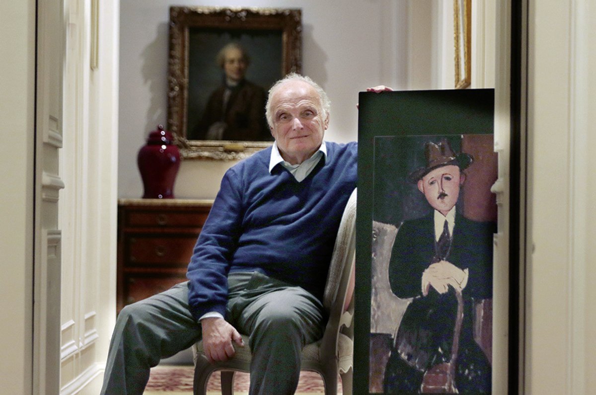 David Nahmad with Amedeo Modigliani’s Seated Man With a Cane (1918) Photo: Julien de Fontenay/JDD/SIPA