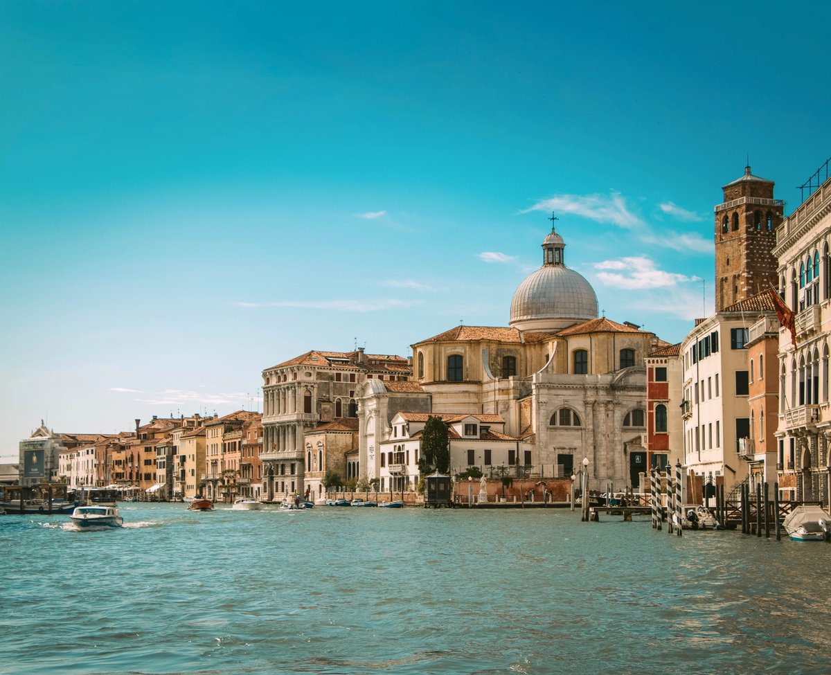 Venice Photo: Jayakody Anthanas via Unsplash