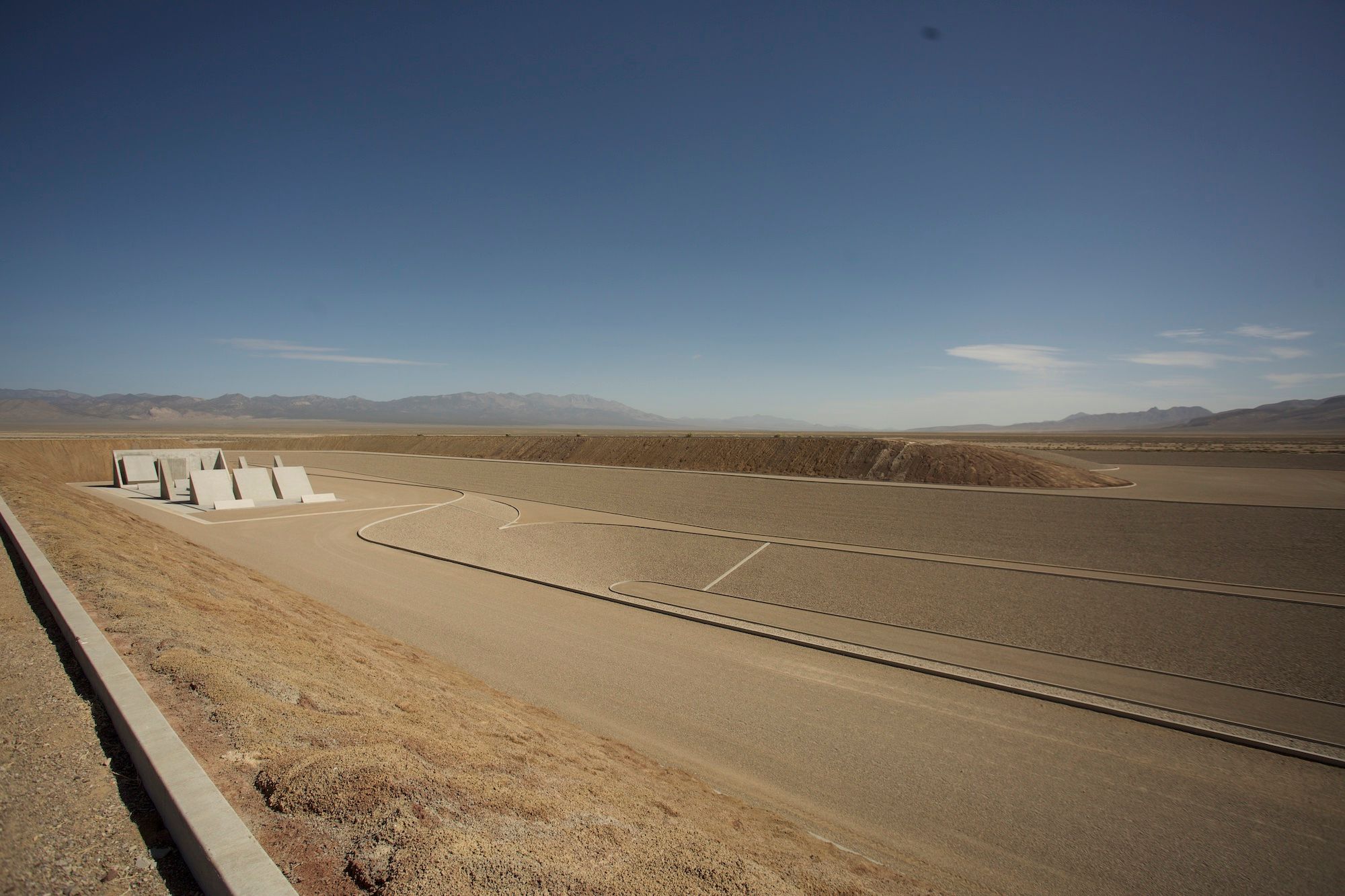 Michael Heizer S City Art Project In Nevada Desert Opening To Public   4bc6b0ccb6ff874d594ca70eb5fc91010ac2ca2e 2000x1333 