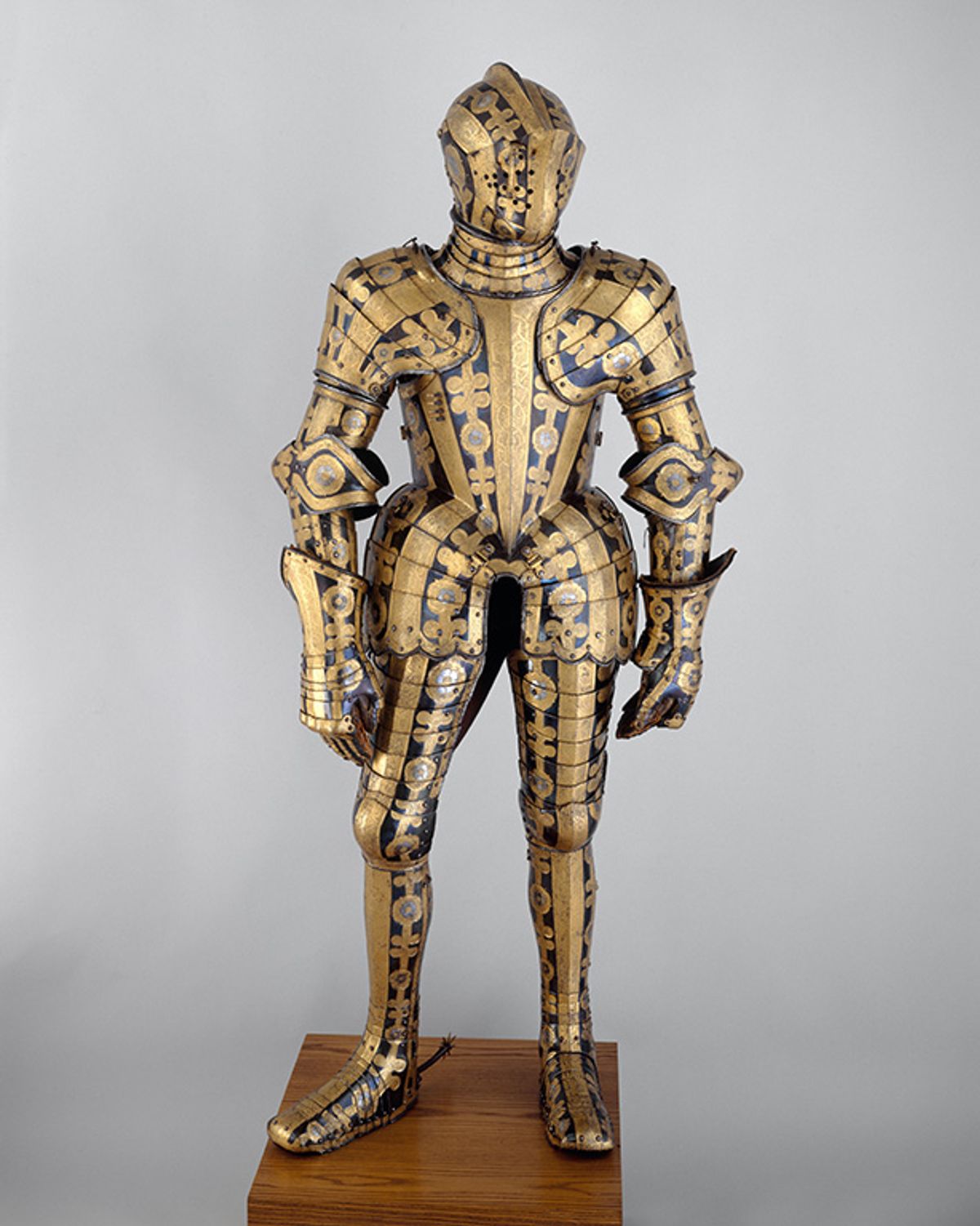 Armour for the field and tournament for Duke Friedrich Ulrichof Brunswick-Lüneburg, Prince of Wolfenbüttel, fashioned in the Greenwich royal workshops in England from 1610–1613. It will be donated to the Metropolitan Museum of Art by the philanthropist Ronald S. Lauder. Hulya Kolabas, New York