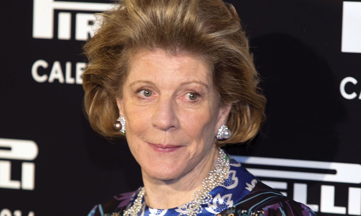 Agnes Gund, collector and philanthropist who helped transform MoMA, has died, aged 87