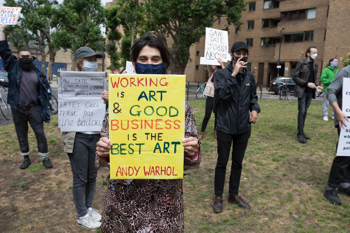 Workers and supporters demonstrated outside Tate Modern on 27 July Photo: © David Owens