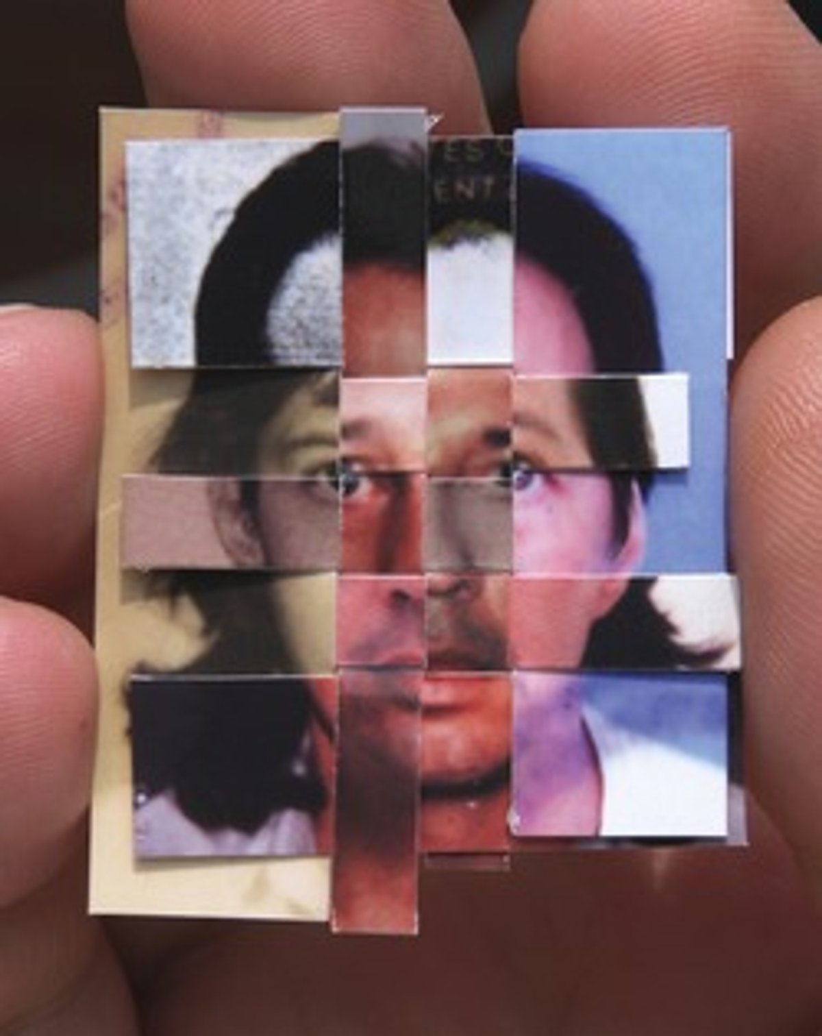 Oscar Muñoz, Juego de las Probabilidades (2007) (Courtesy of the artist and Mor Charpentier Gallery, Paris)