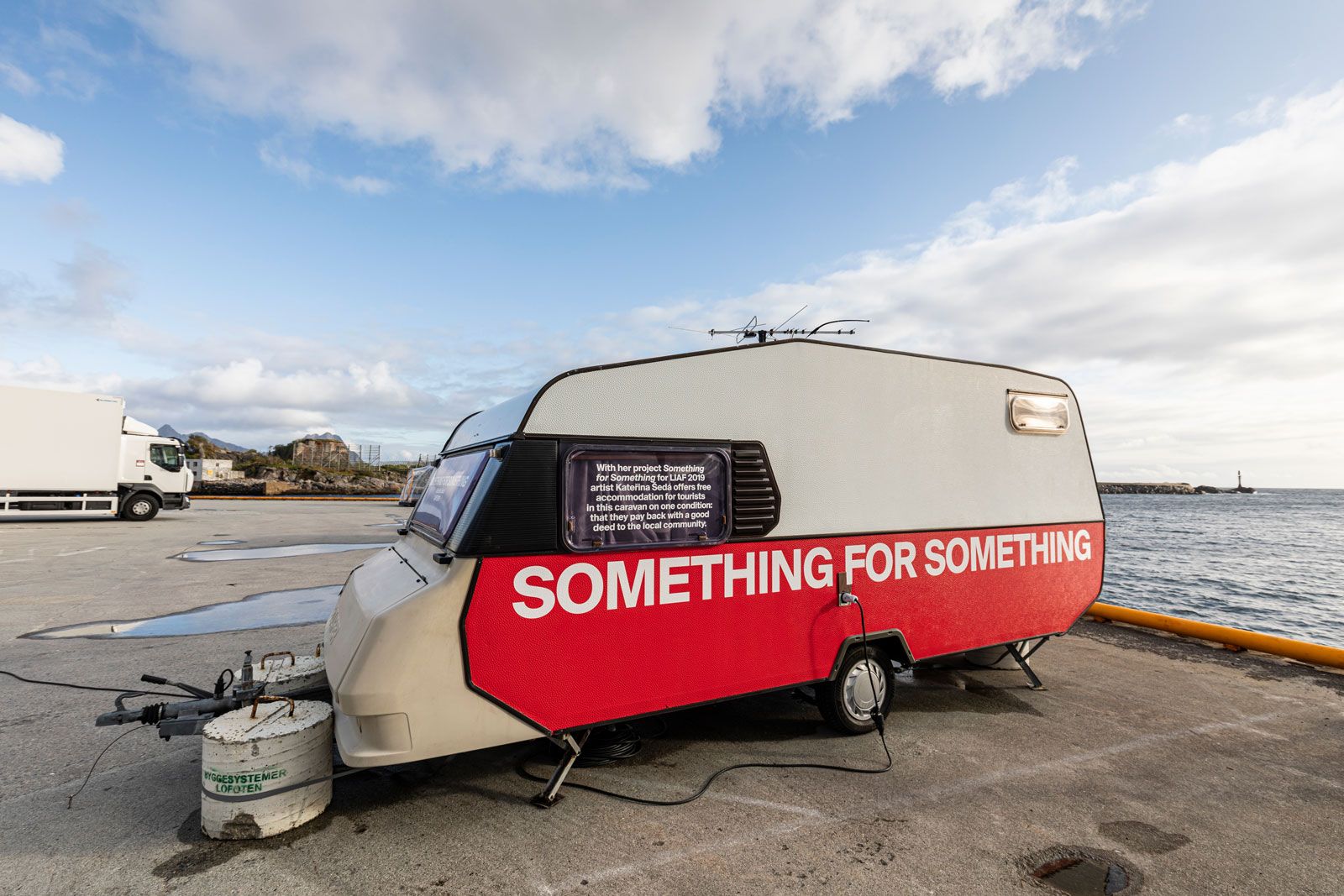 Katerina Sedá's Something for Something (2019) © Photo: Kjell Ove Storvik/LIAF