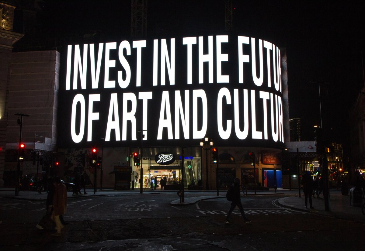 #CIRCAECONOMY SCHOLARSHIP PROGRAMME ANNOUNCEMENT _ PICCADILLY LIGHTS _ © CIRCA _ 05