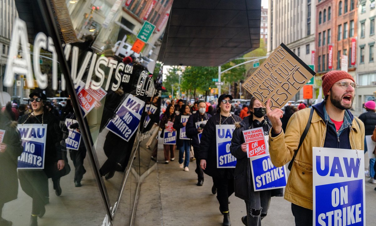 After 25 days, strike on the New Faculty and Parsons Faculty of Design ends After 25 days, strike on the New Faculty and Parsons Faculty of Design ends