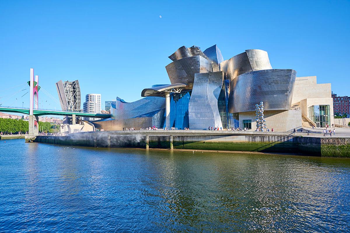 Gehry was the architect behind the Guggenheim Bilbao (above) and the Fondation Louis Vuitton in Paris, among others
© Guggenheim Museum Bilbao