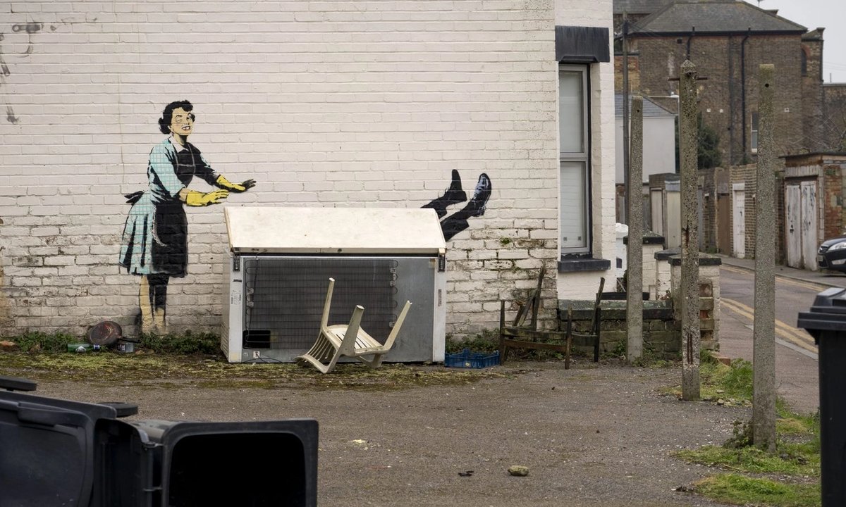 Scheme to sell fractions of Banksy’s Valentine’s Day Mascara could be illegal, lawyer says