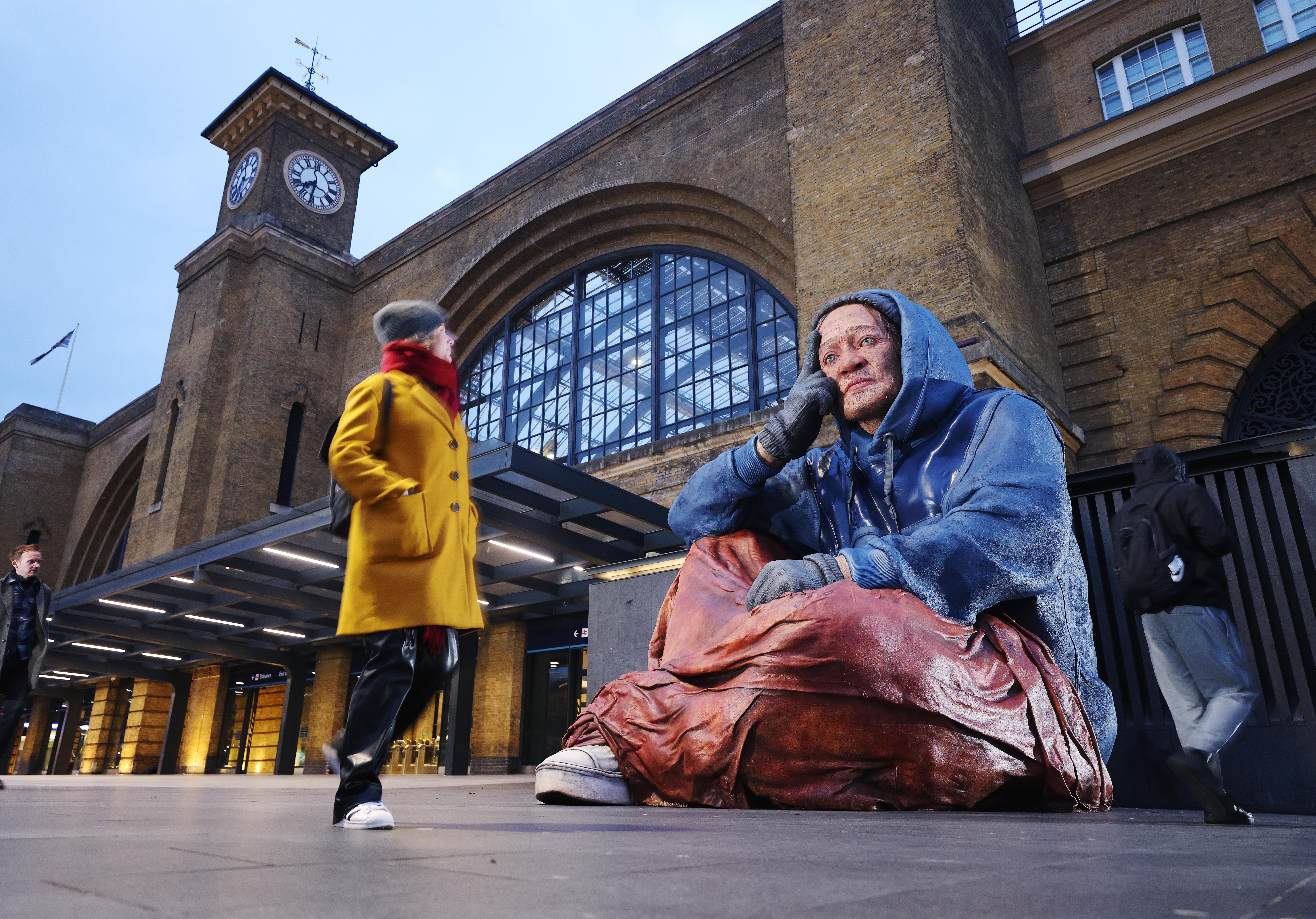 New sculpture unveiled outside London's King's Cross station makes