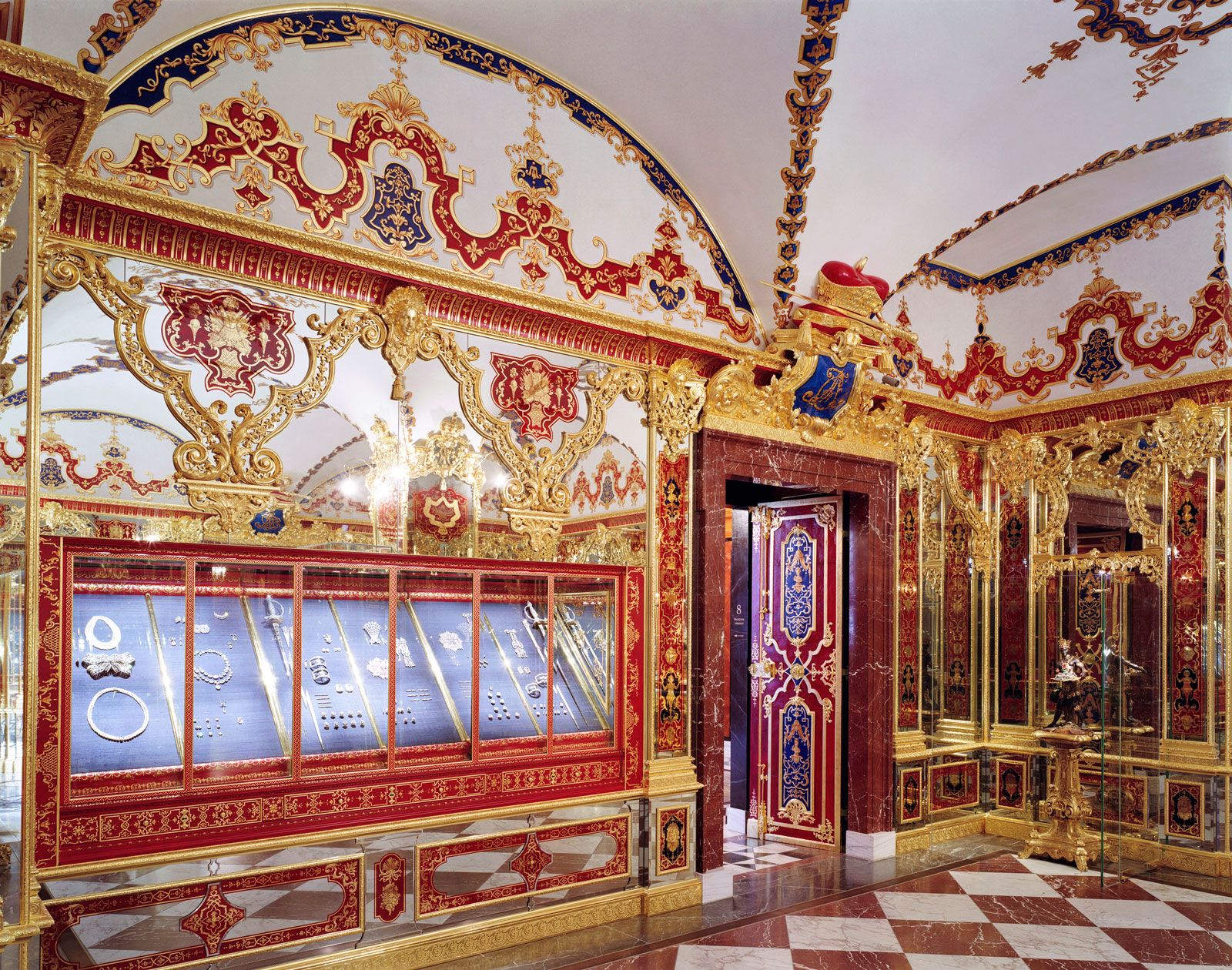 The Green Vault's jewel room © Grünes Gewölbe, Staatliche Kunstsammlungen Dresden; Photo: David Brandt