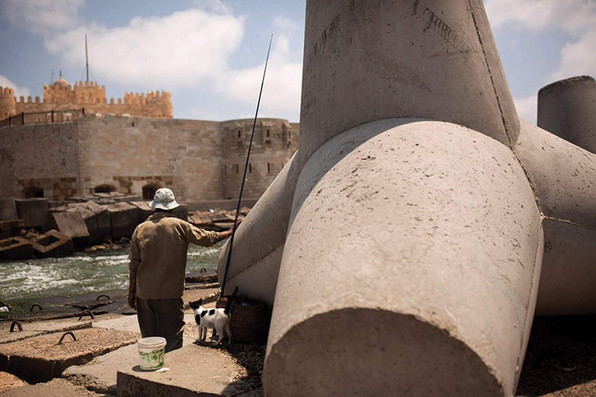 Flood defences in the Egyptian city of Alexandria, where heritage sites are under threat due to climate change © AP Photo/Maya Alleruzzo
