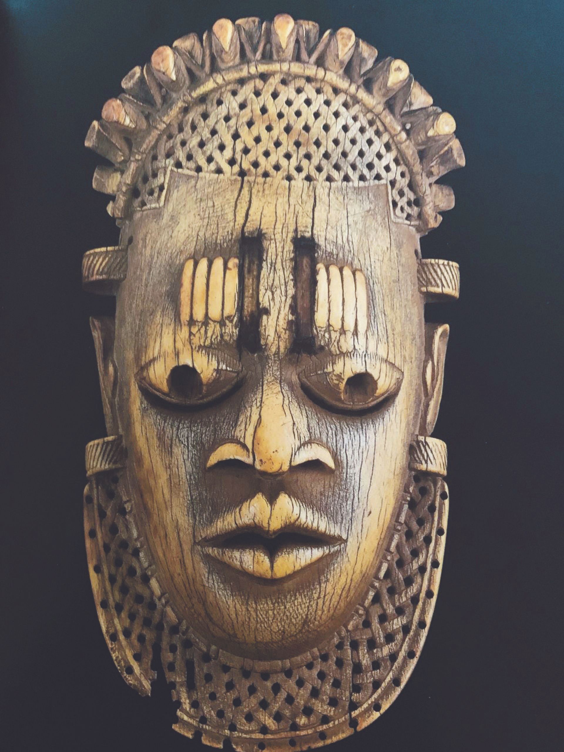 Qatari Traditional Mask Qatari sheikh’s rare ivory mask, stolen from Benin City by the British ...