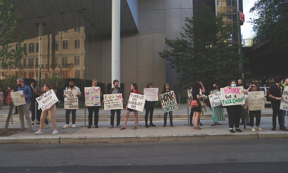 Whitney Museum staff protest exterior the establishment’s fundraising gala over union contract negotiations Whitney Museum staff protest exterior the establishment’s fundraising gala over union contract negotiations