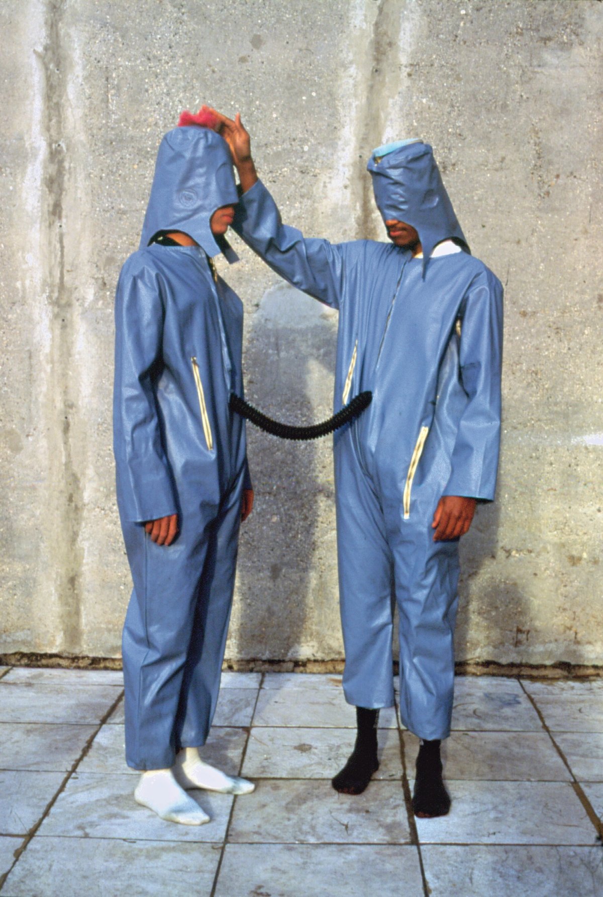 Lygia Clark’s Eu e o Tu (The I and the You) (1967), which lends the exhibition its title
Photo: Vicente de Mello Sem data. Courtesy Associacão Cultural O Mundo de Lygia Clark