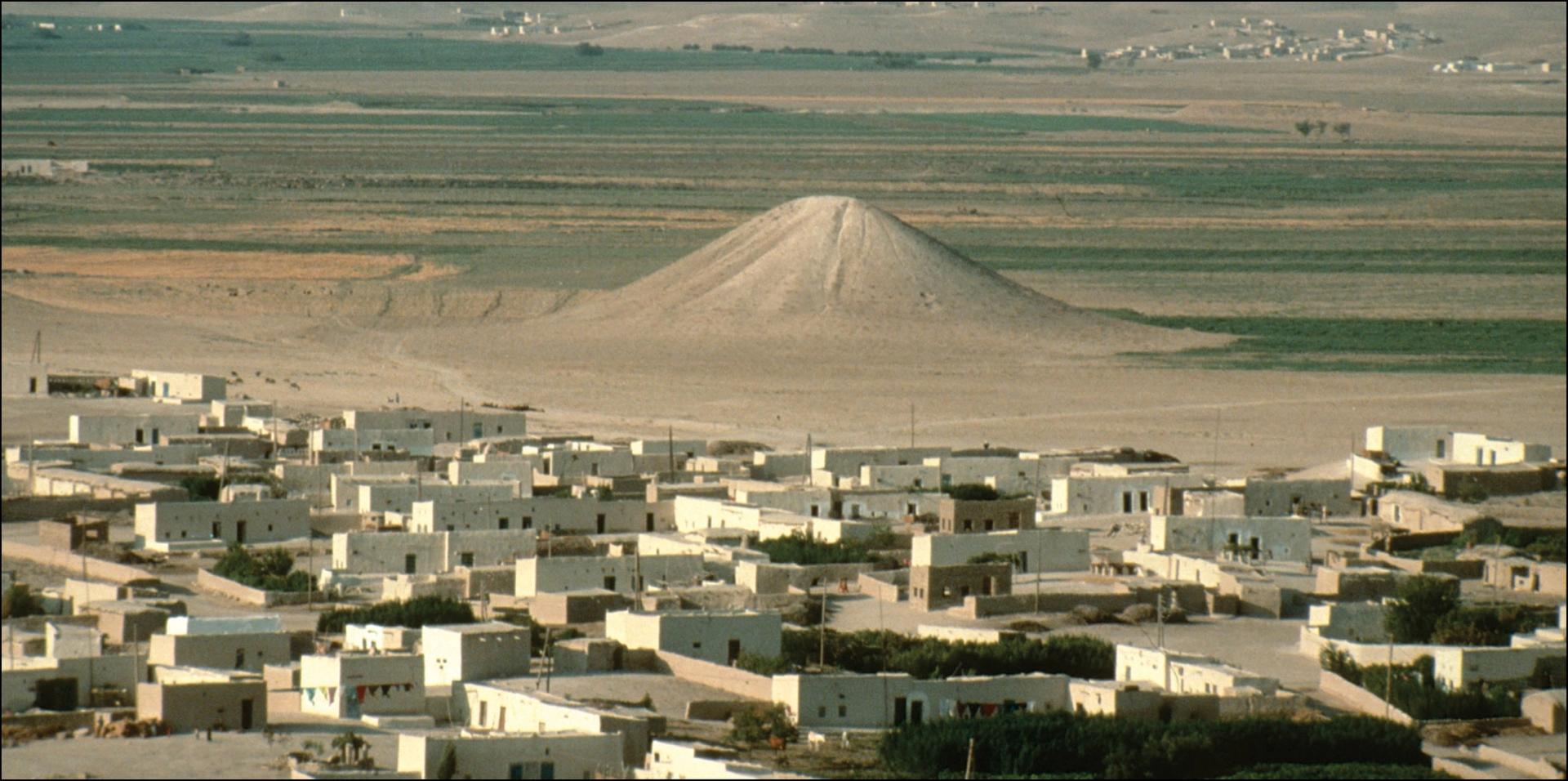 The White Monument at Tal Banat, Syria, before it was submerged Photo: University of Toronto