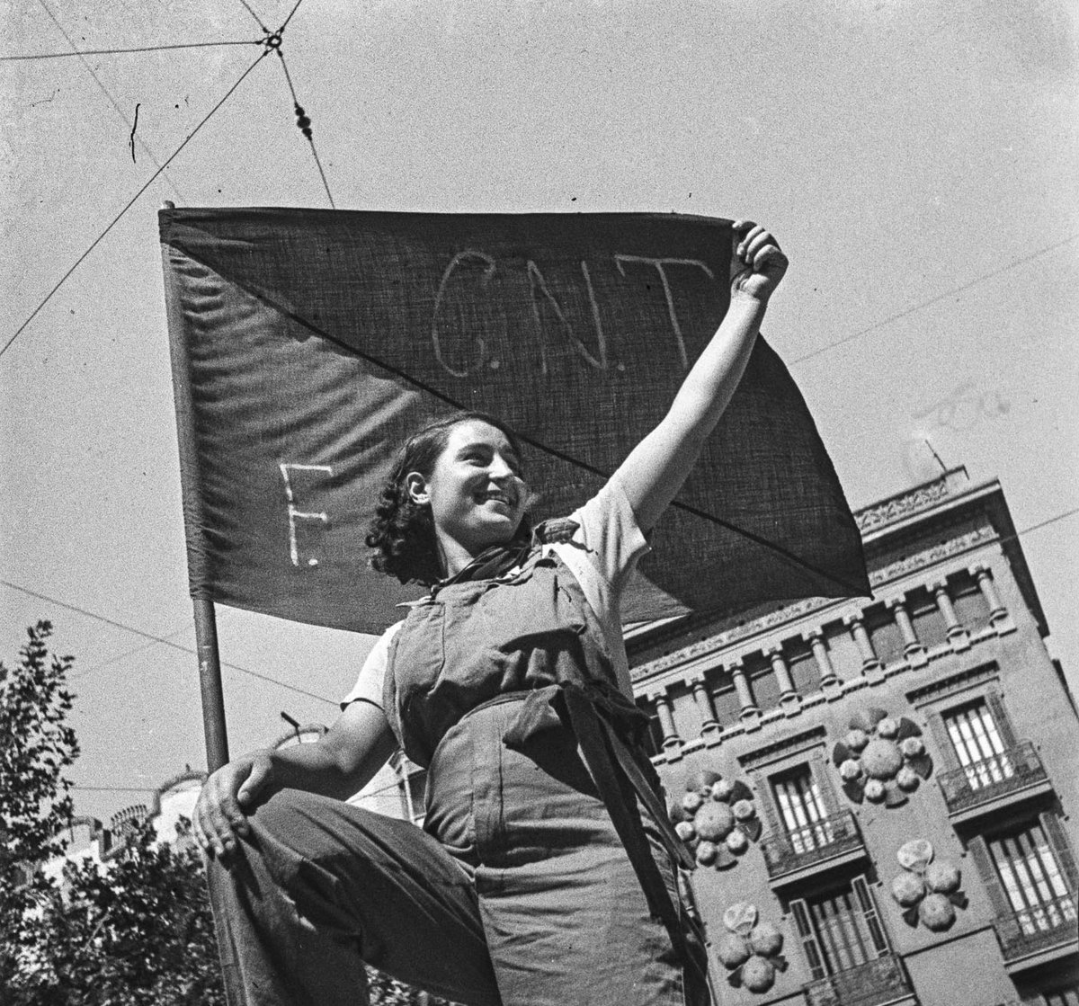 Antoni Campana's Barricade. Hospital Street, Barcelona, 25 July 1936. © Arxiu Campañà