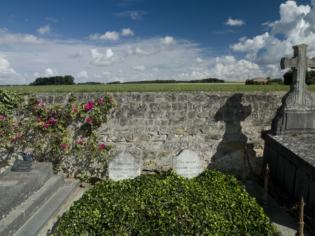 The graves of Vincent and Theo in the cemetery at Auvers-sur-Oise