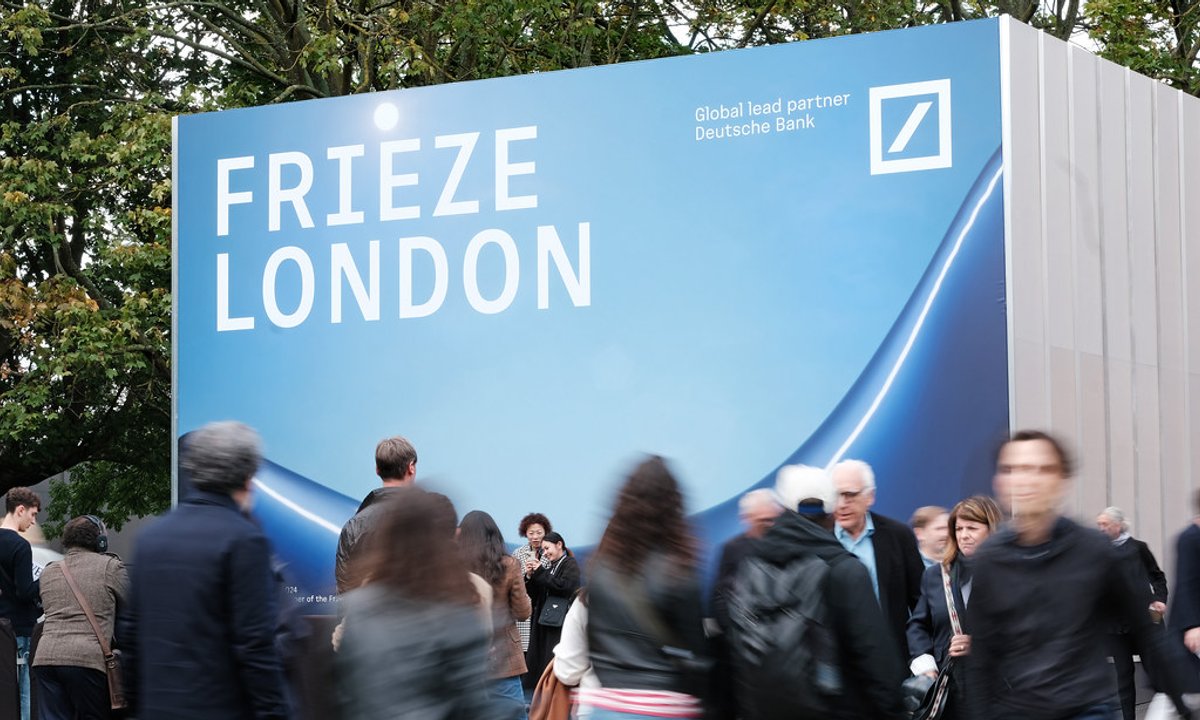 Which galleries are returning to Frieze London and Frieze Masters 2025-and which are not?