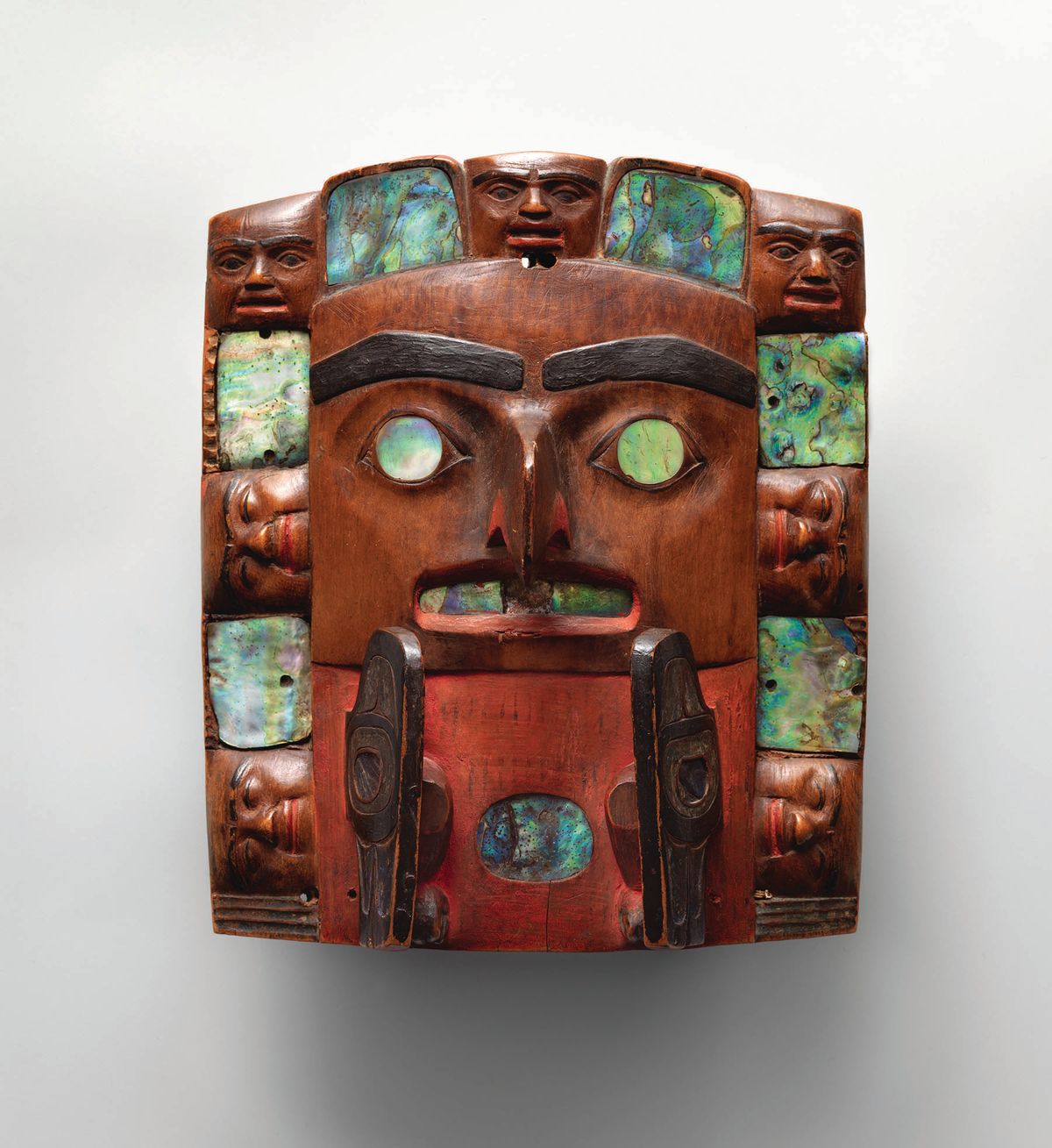 This headdress frontlet from British Columbia made by a Tsimshian artist (around 1820–40) is part of the Mets show © The Metropolitan Museum of Art. Photo: Bruce Schwarz