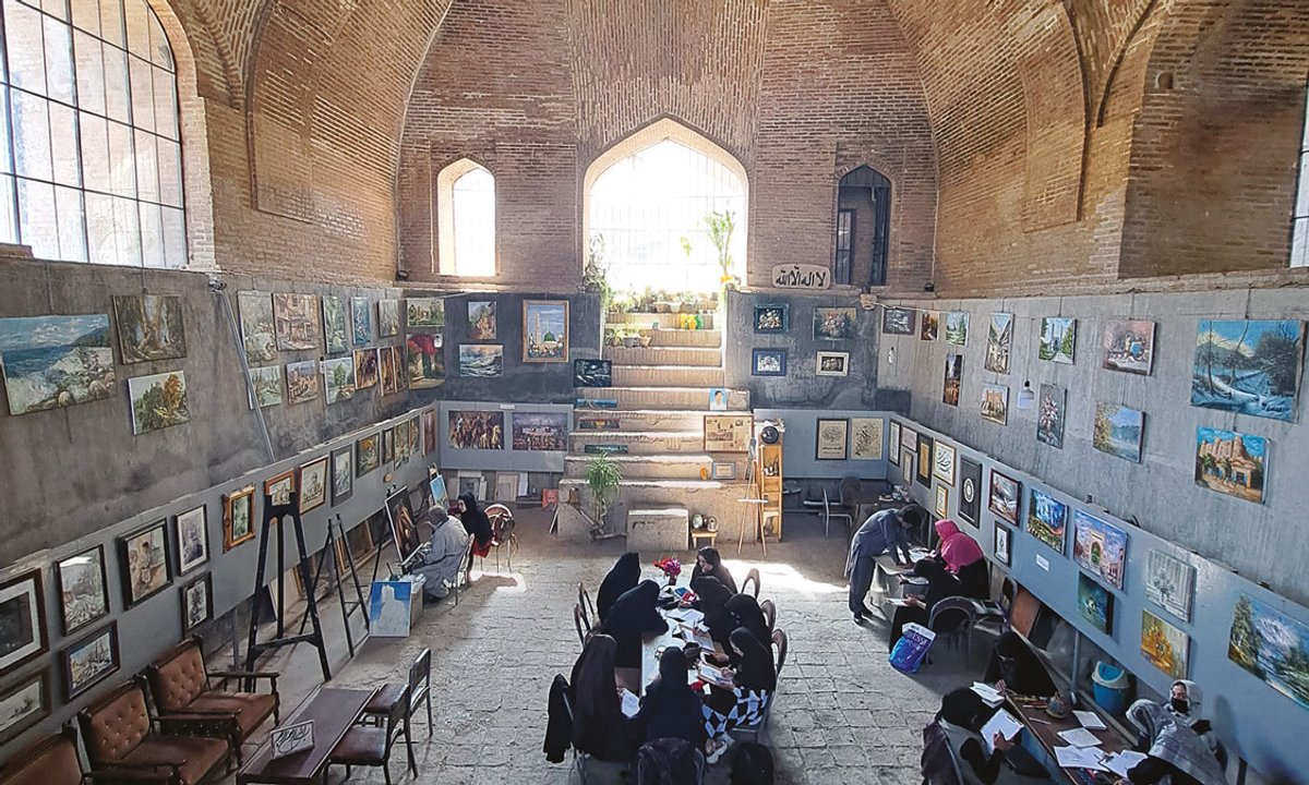 Crippled financial system and Taliban restrictions take a look at Afghan artists Crippled financial system and Taliban restrictions take a look at Afghan artists