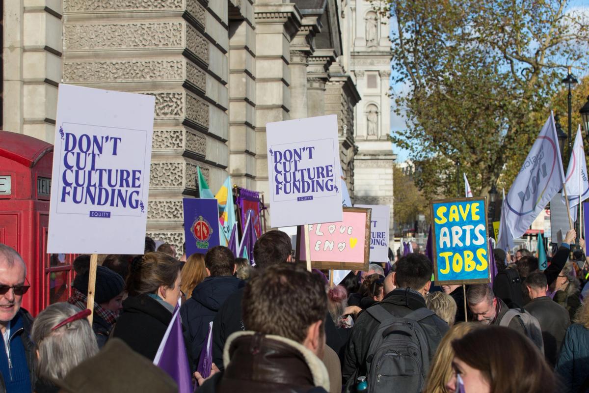 Crowds outside the UK department for culture, media and sport protest cuts to arts funding in 2022

Photo: Richard Lincoln / Alamy Stock Photo